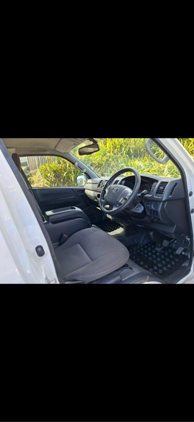 2020 Toyota ZI Td – 728 | Courier Van For Sale | Commercial Vehicle Finance